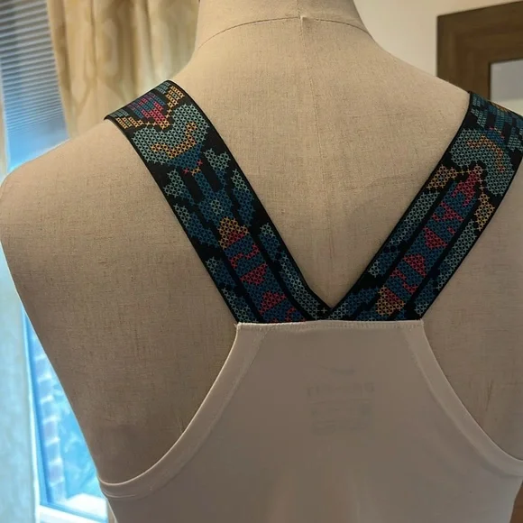 NIKE XS White Sleeveless Top with Patterned Straps - Picture 2 of 2